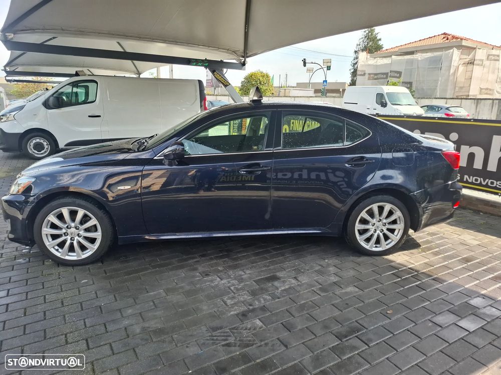 Lexus IS 220 d Base 11 - 21