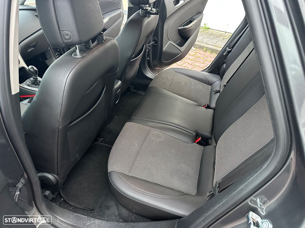 Opel Astra Sports Tourer 1.7 CDTI DPF Sports Tourer Active - 20