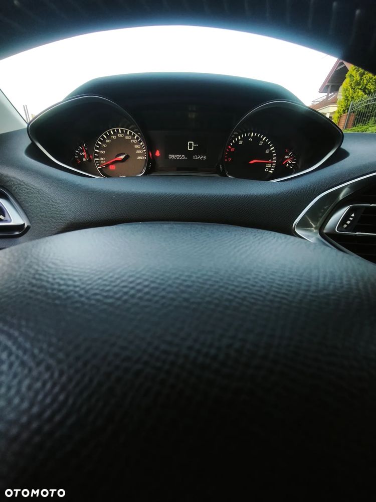 Peugeot 308 1.2 PureTech Style S&S - 15