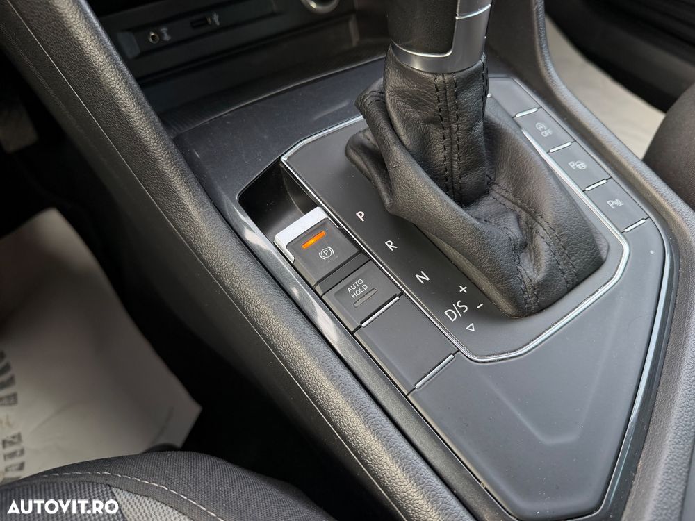 Volkswagen Tiguan 2.0 TDI SCR DSG Comfortline - 16