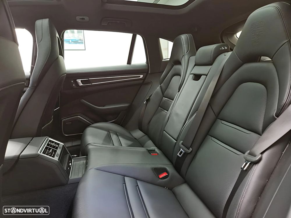 Porsche Panamera Sport Turismo 4 E-Hybrid Platinum Edition PDLS - 38