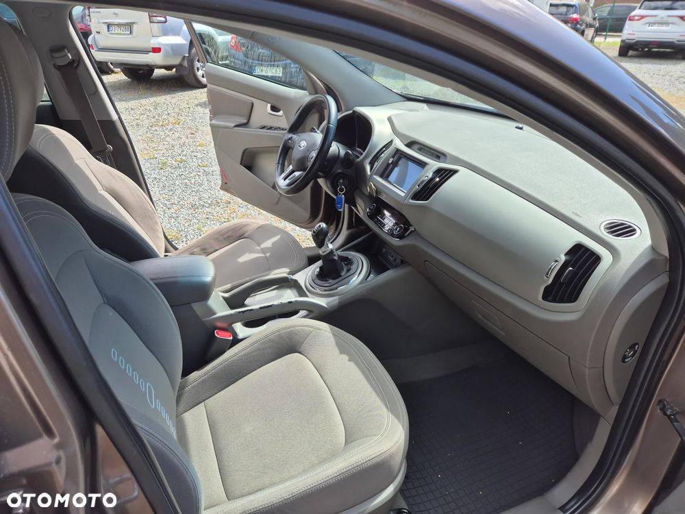 Kia Sportage 2.0 CRDI XL - 28