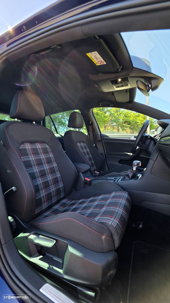 VW Golf 2.0 TSI OPF DSG GTI - 10