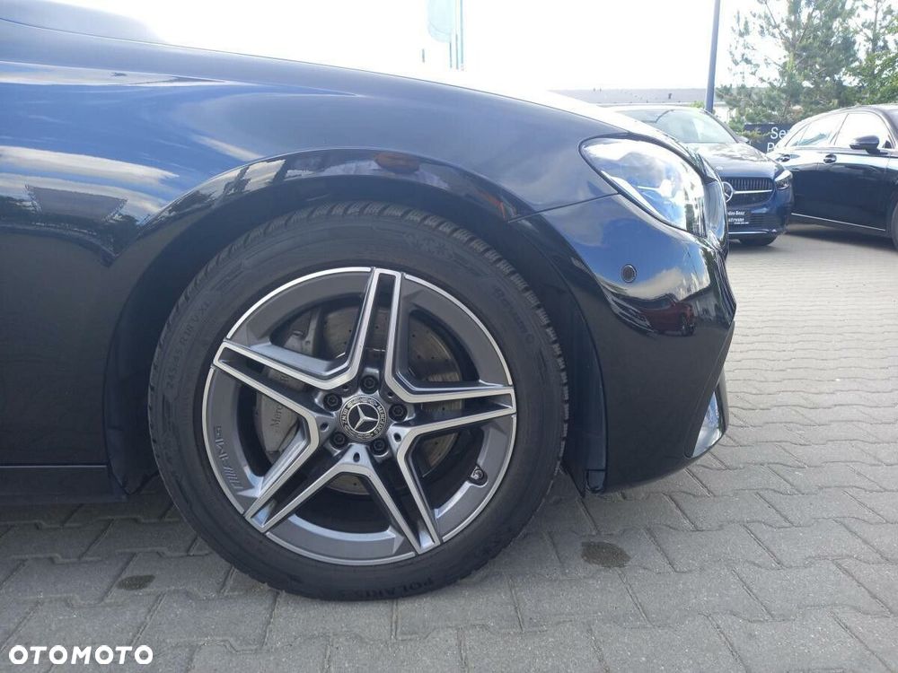 Mercedes-Benz Klasa E - 9