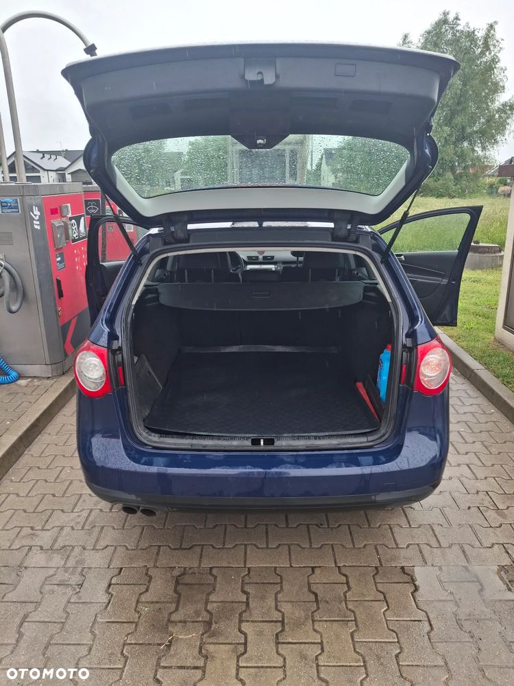 Volkswagen Passat 2.0 TDI Comfortline DSG - 18