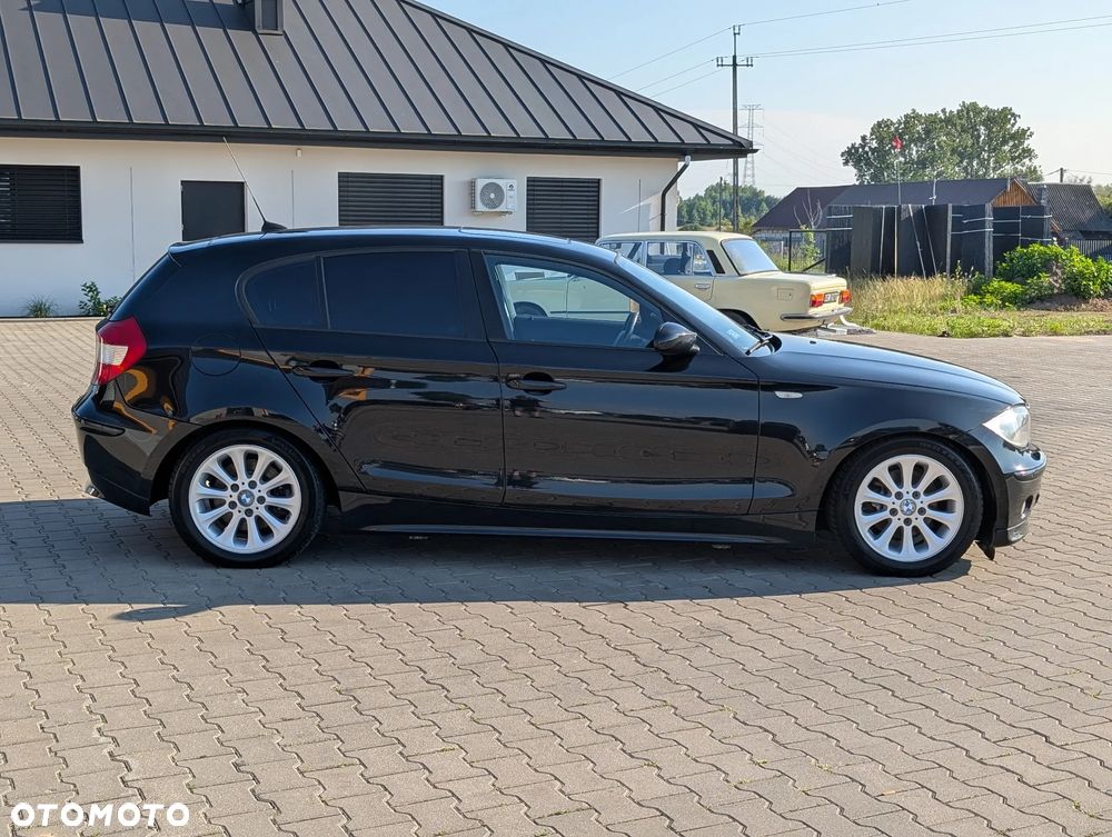 BMW Seria 1 120i - 13