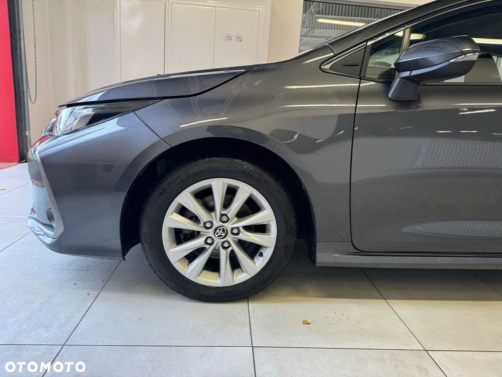 Toyota Corolla - 23