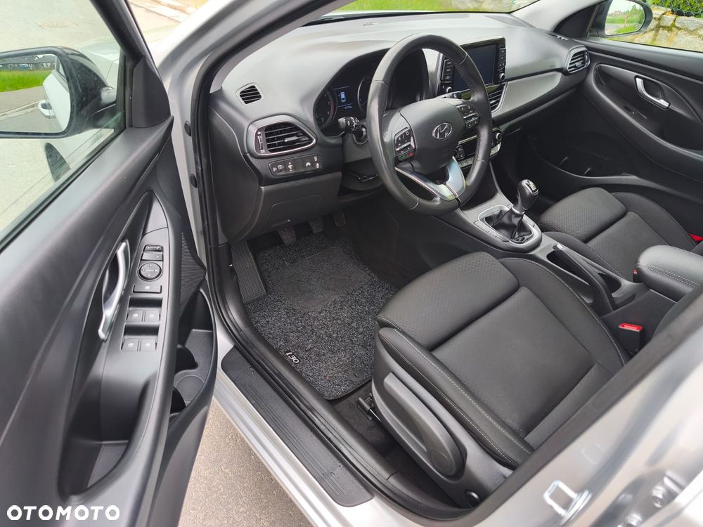 Hyundai i30 1.4 T-GDI YES!+ - 12