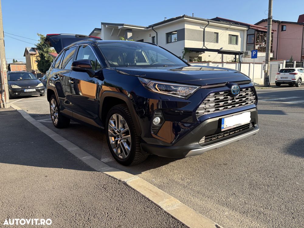 TOYOTA RAV4 2020