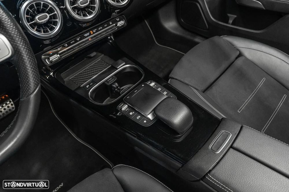 Mercedes-Benz A 250 Limousine e 8G-DCT AMG Line - 17