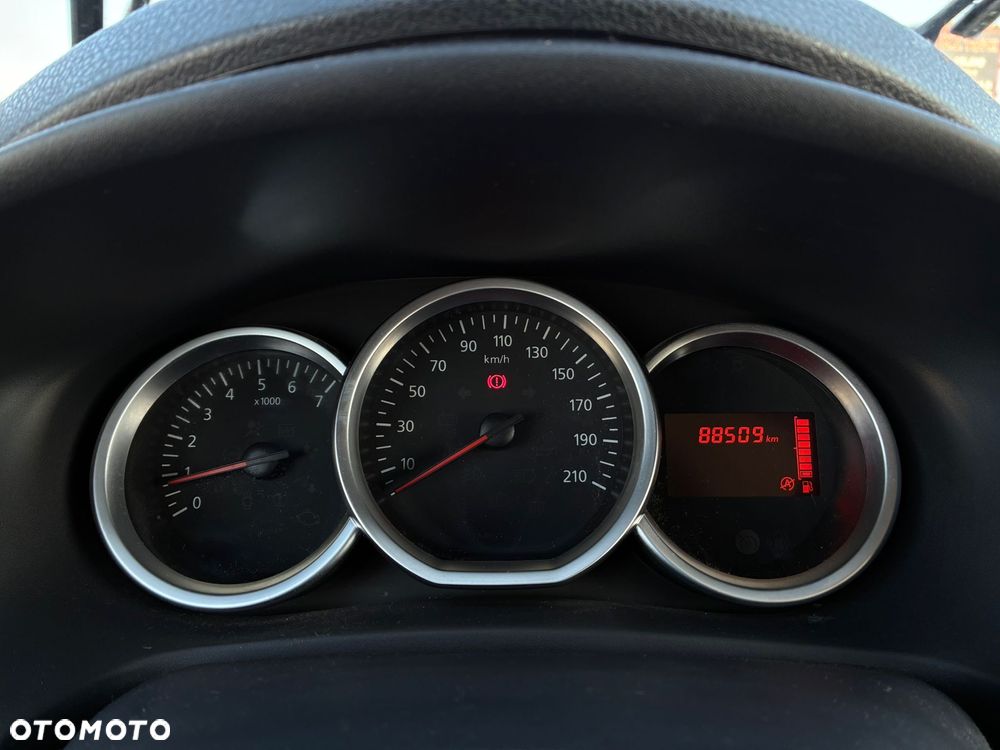 Dacia Sandero TCe 90 Celebration - 8