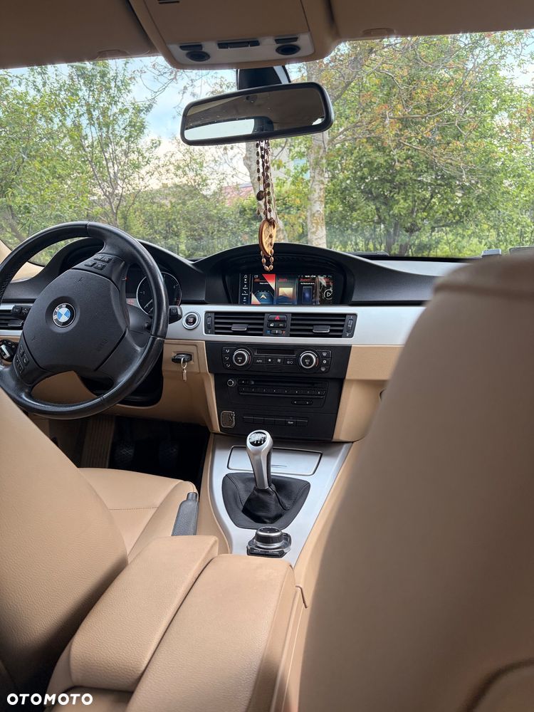 BMW Seria 3 318d DPF - 7