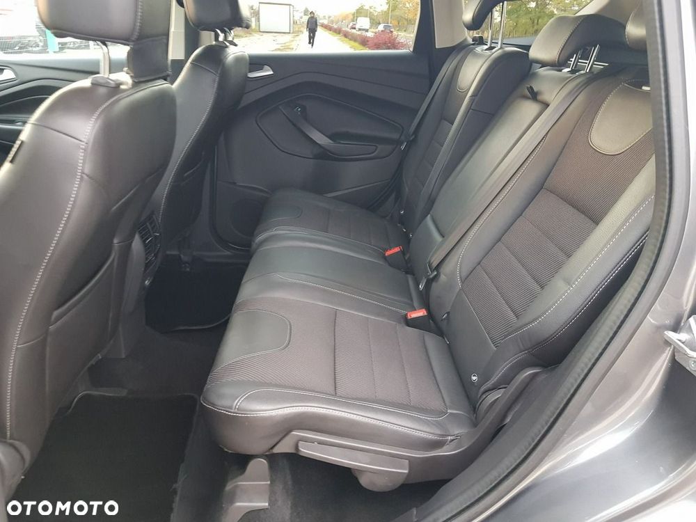 Ford Kuga 1.6 EcoBoost 2x4 Titanium - 11