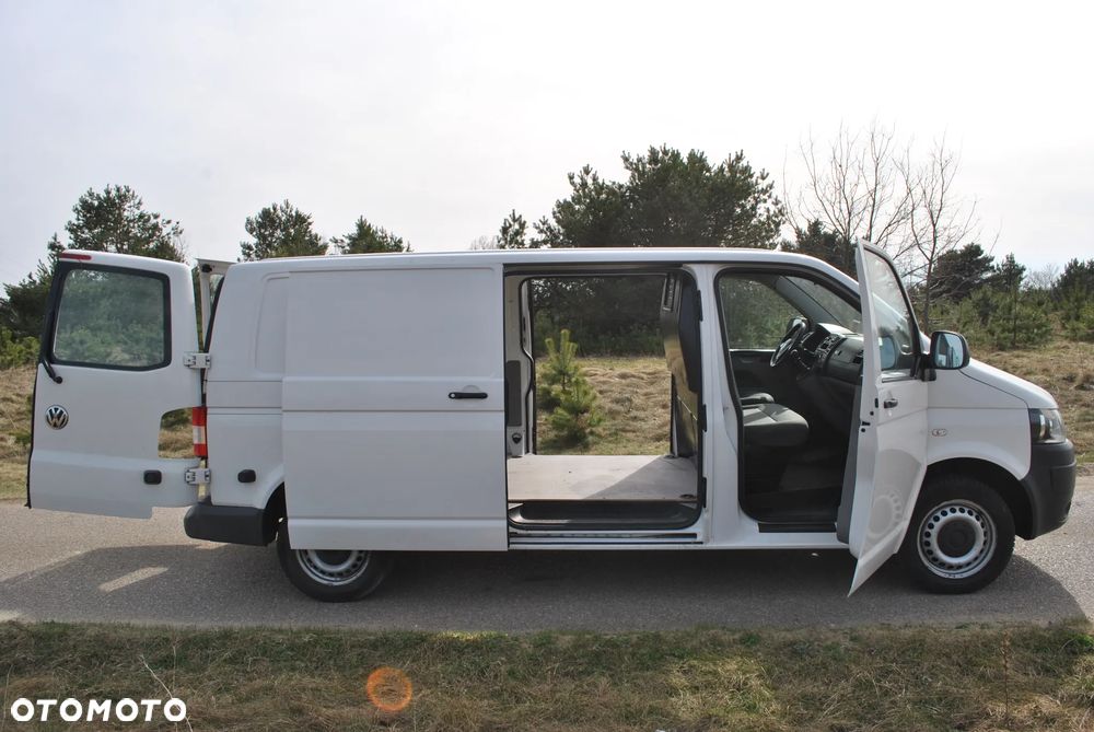 Volkswagen Transporter - 4
