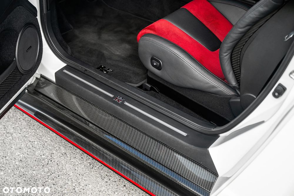 Nissan GT-R Nismo 2020 - 36