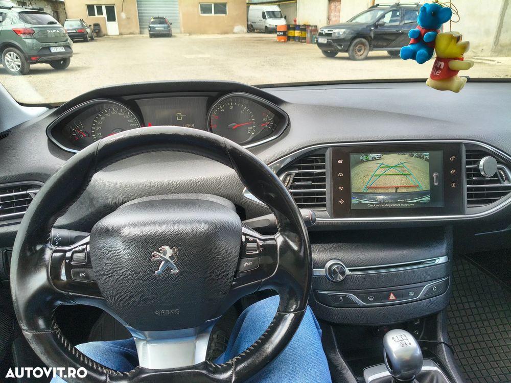 Peugeot 308 - 10