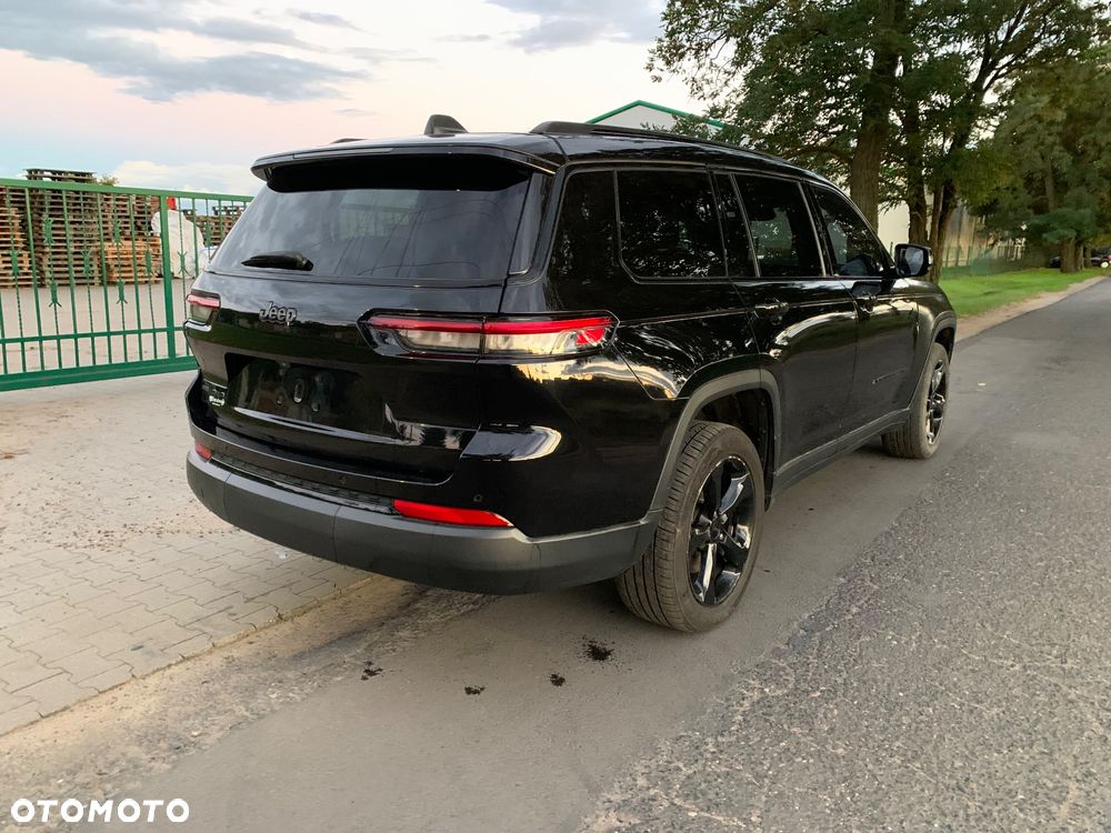 Jeep Grand Cherokee - 17