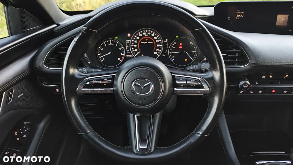 Mazda 3 e-SKYACTIV-G 2.0 M HYBRID - 23