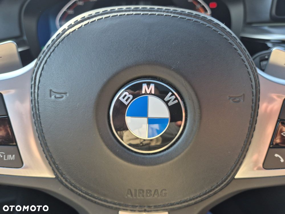 BMW Seria 5 520i M Sport Edition - 23