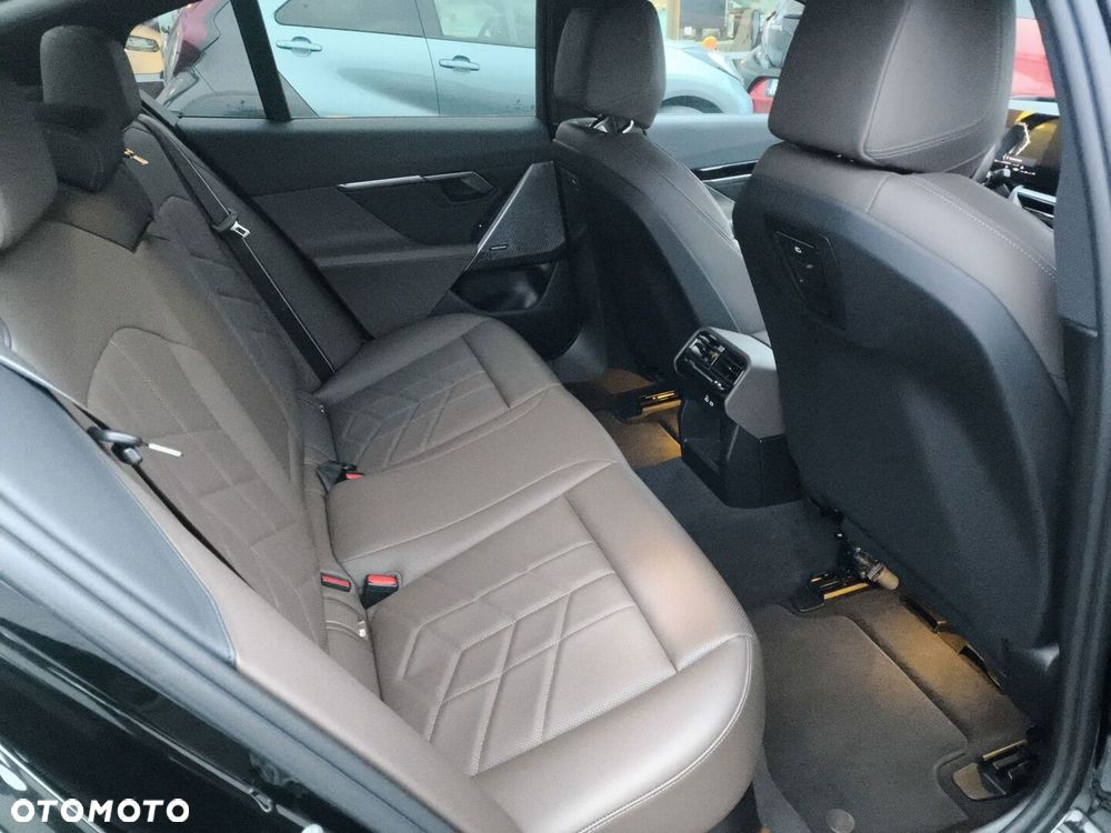 BMW Seria 5 520d xDrive mHEV M Sport - 10