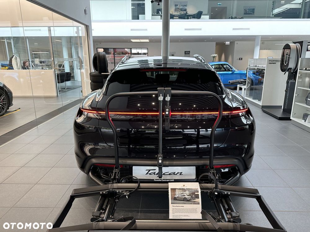 Porsche Taycan GTS Sport Turismo - 7
