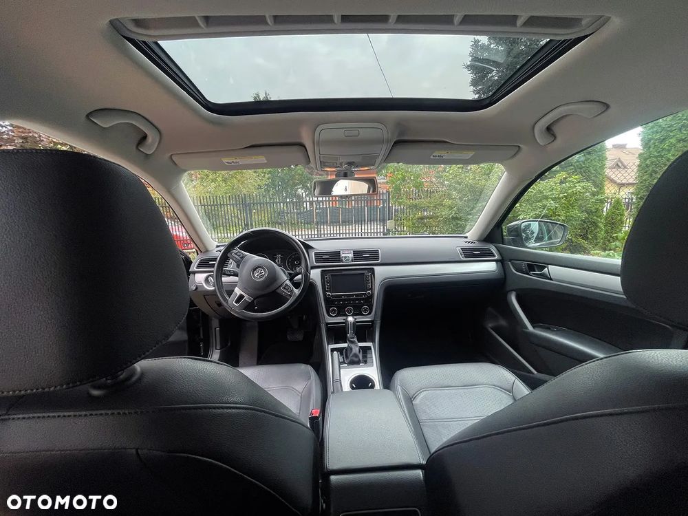 Volkswagen Passat - 13