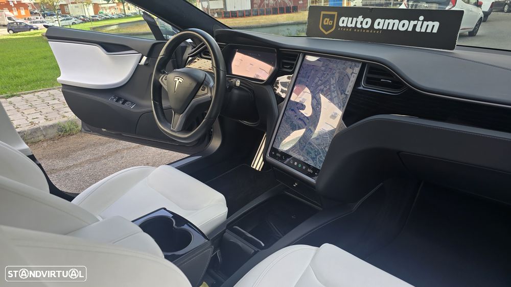 Tesla Model S Long Range - 21