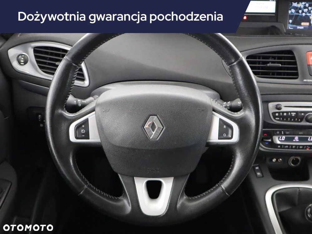 Renault Grand Scenic - 17
