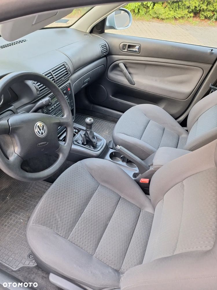 Volkswagen Passat 2.0 Comfortline - 8