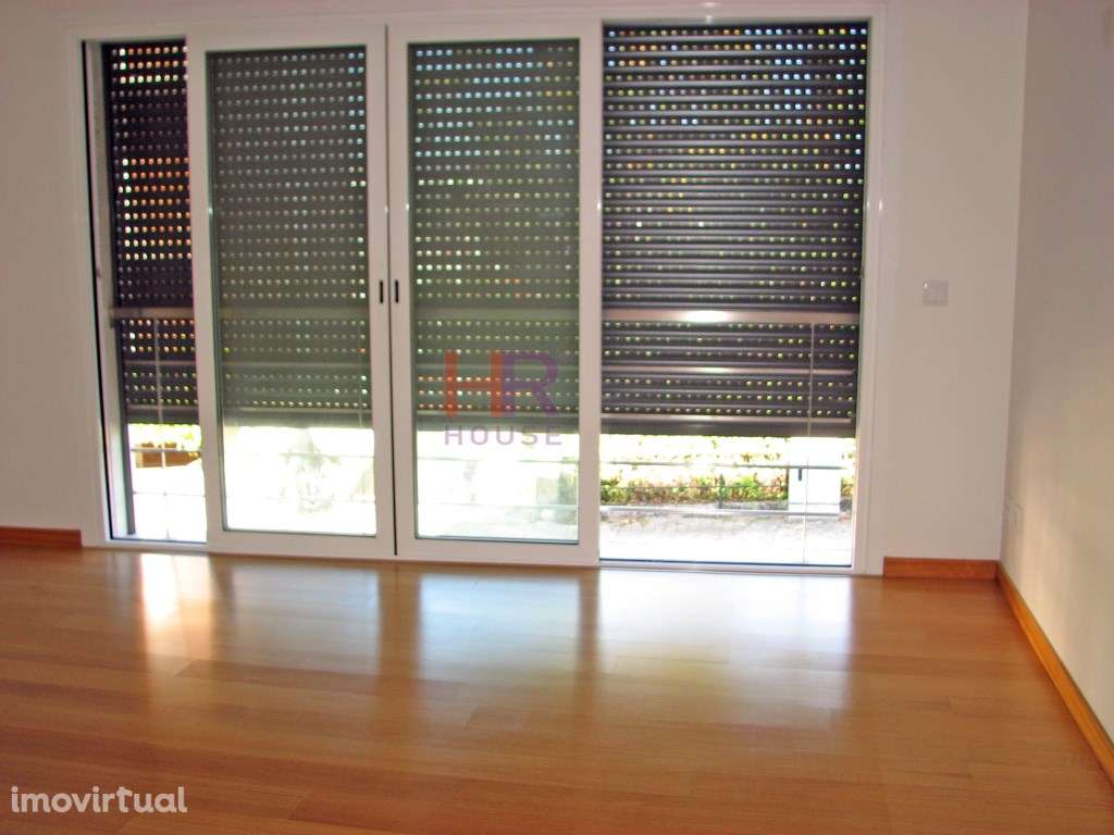 Arrenda-se T1 Terraço privativo - Grande imagem: 5/18