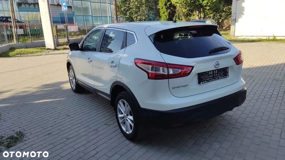 Nissan Qashqai 1.2 DIG-T Xtronic 360 - 5