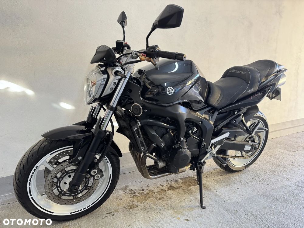 Yamaha FZ6 - 11