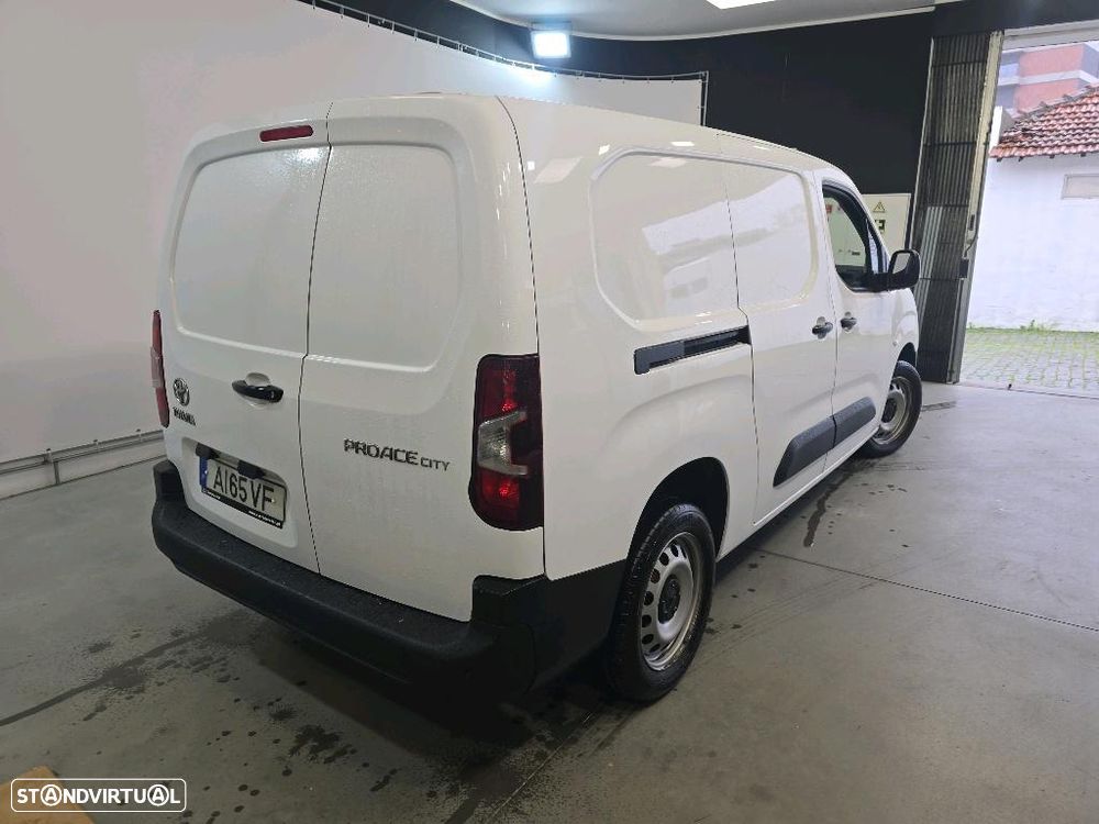 Toyota PROACE CITY LONGA 3 LUGARES - 4