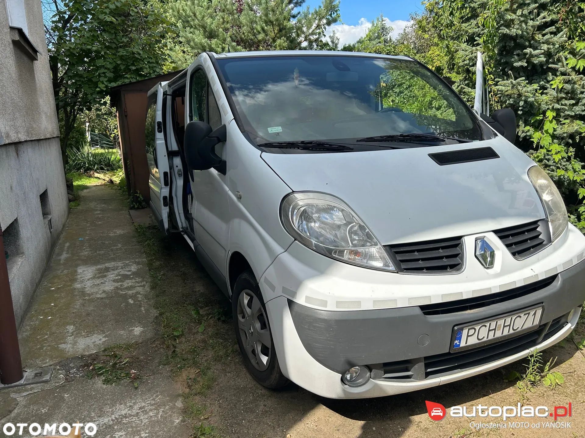 Renault Trafic - 1