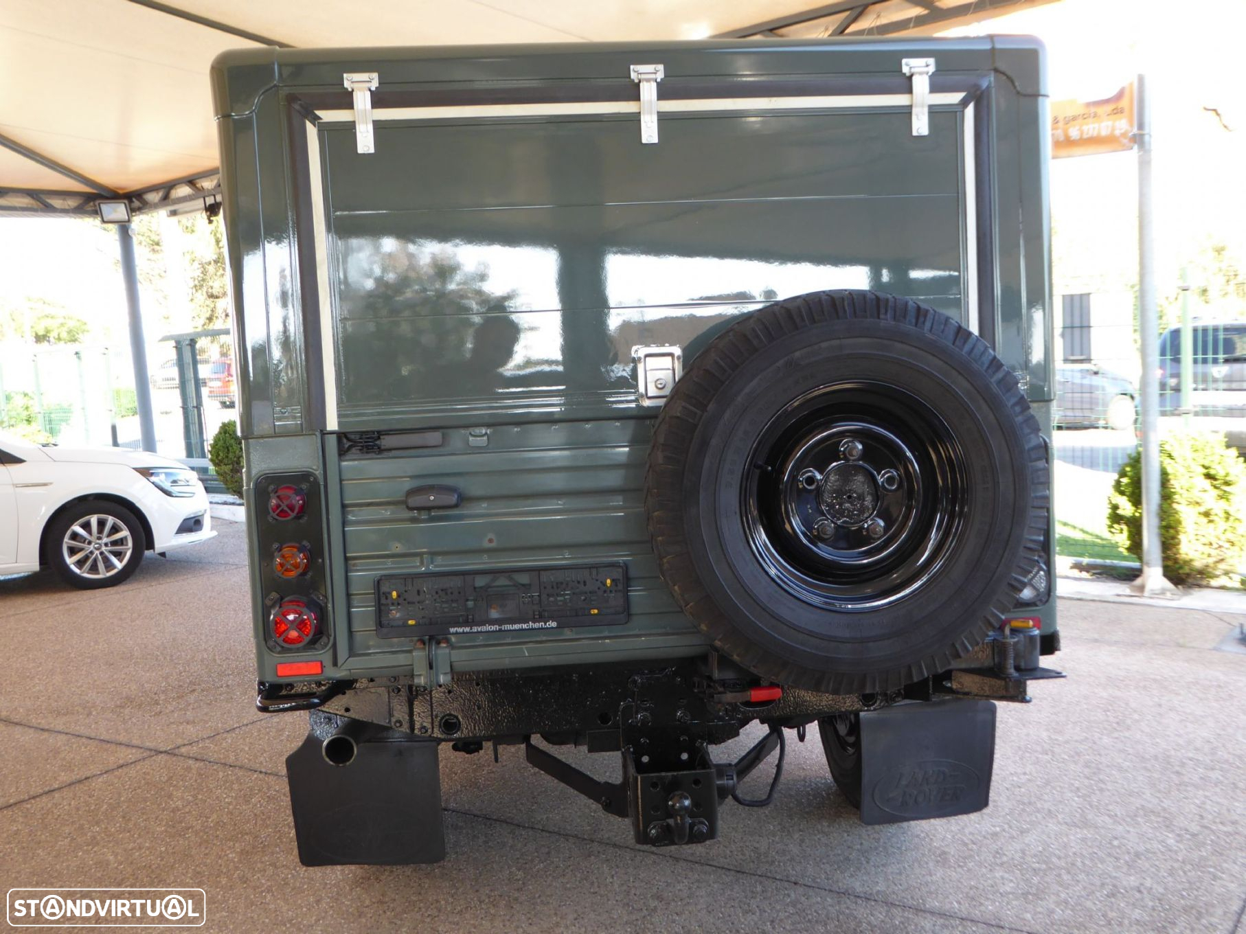 Land Rover Defender 110 TD4 - 10