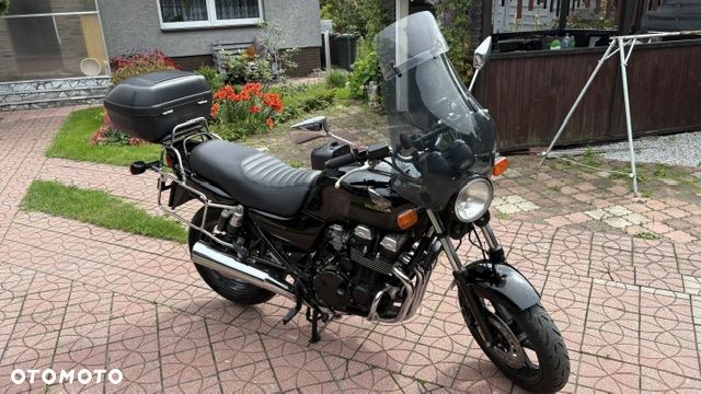 Honda CB - 23