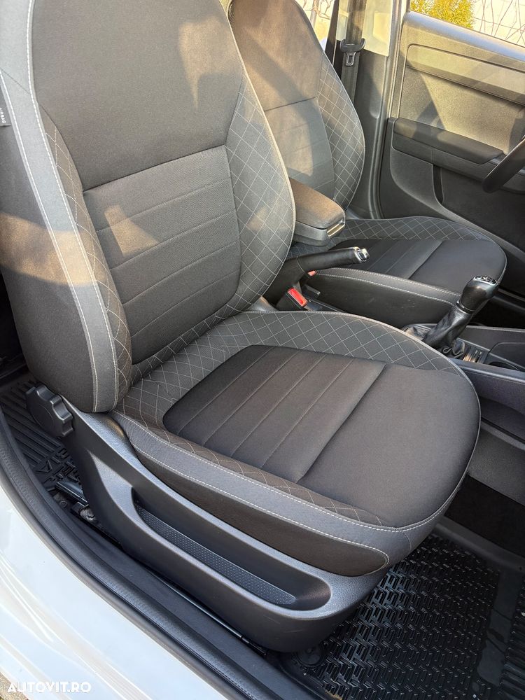 Skoda Fabia 1.0 TSI Ambition - 11