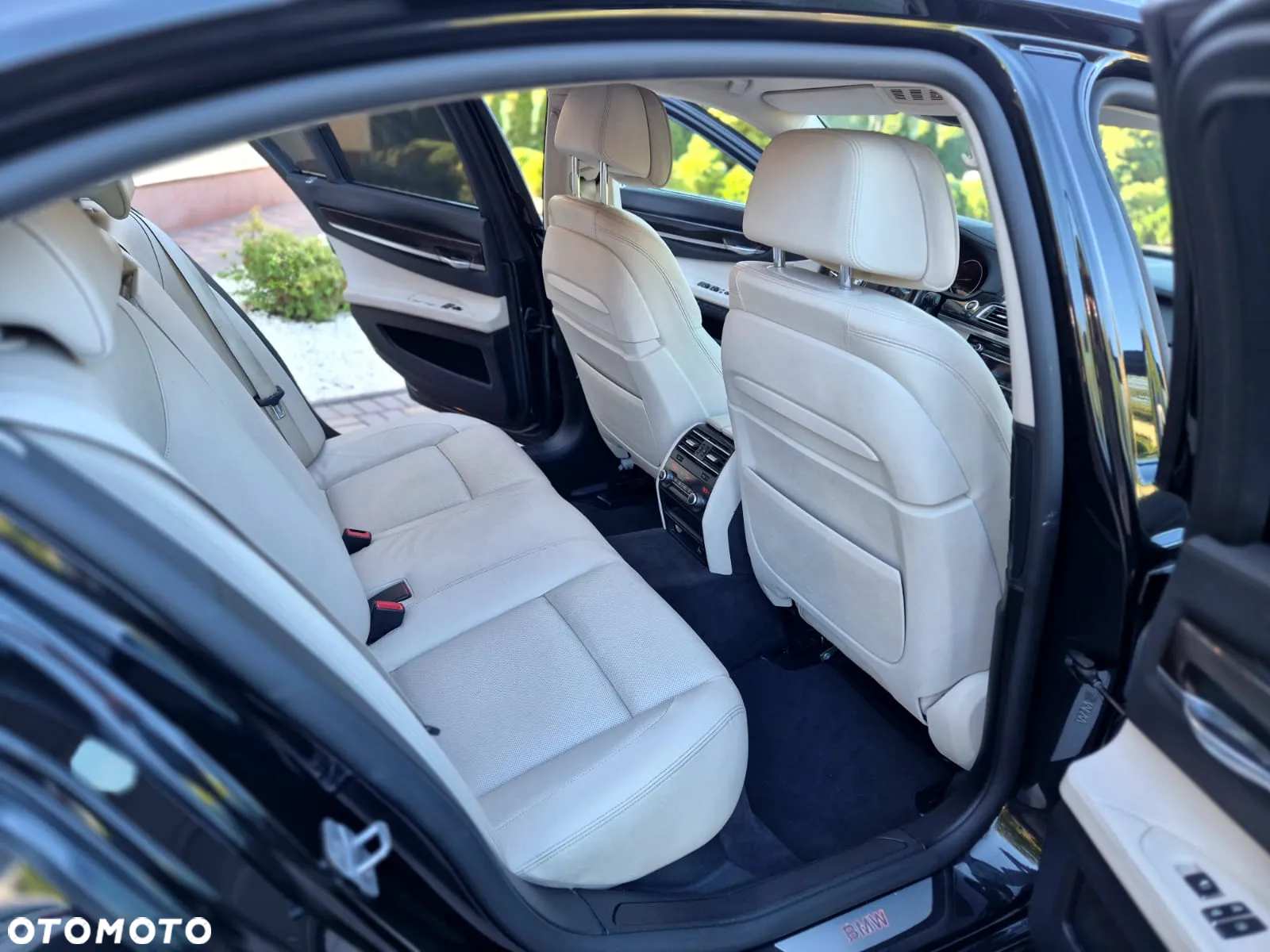 BMW Seria 7 740d xDrive - 18