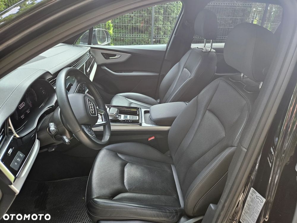 Audi Q7 - 25