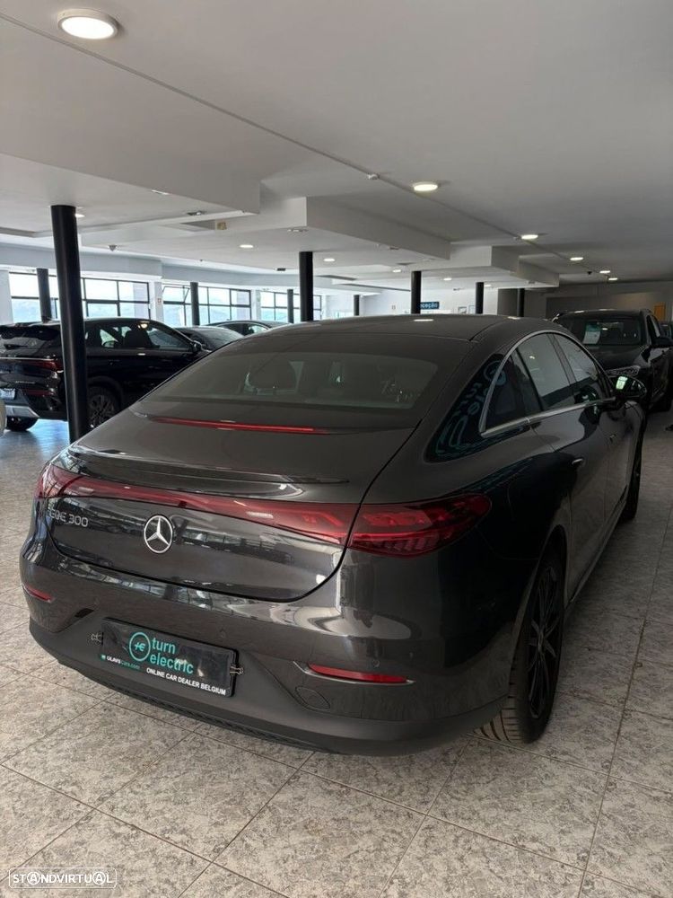 Mercedes-Benz EQE 300 Edition Electric Art - 18