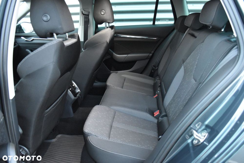 Skoda Octavia 2.0 TDI Style DSG - 28