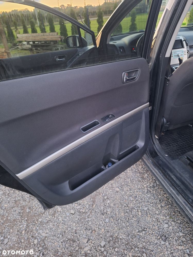 Toyota Corolla Verso 2.2 D-4D Gold - 20