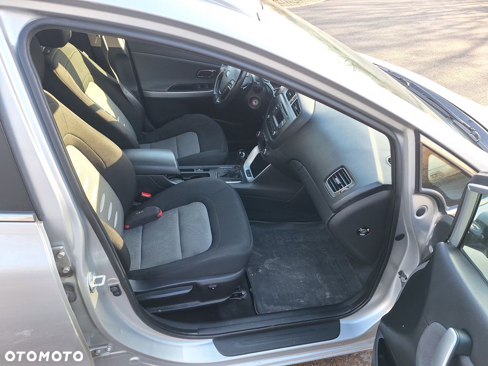Kia Ceed - 13