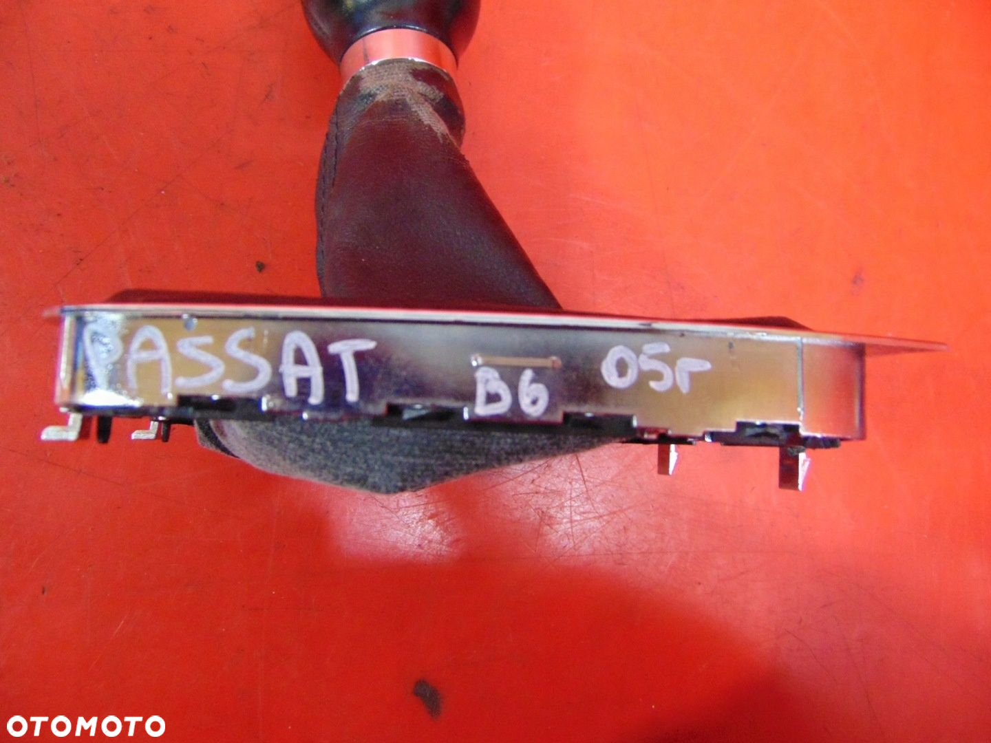 VW PASSAT B6 3C GAŁKA MIESZEK LEWARKA ZWMIANY BIEGÓW RAMKA 6 BIEGÓW - 7