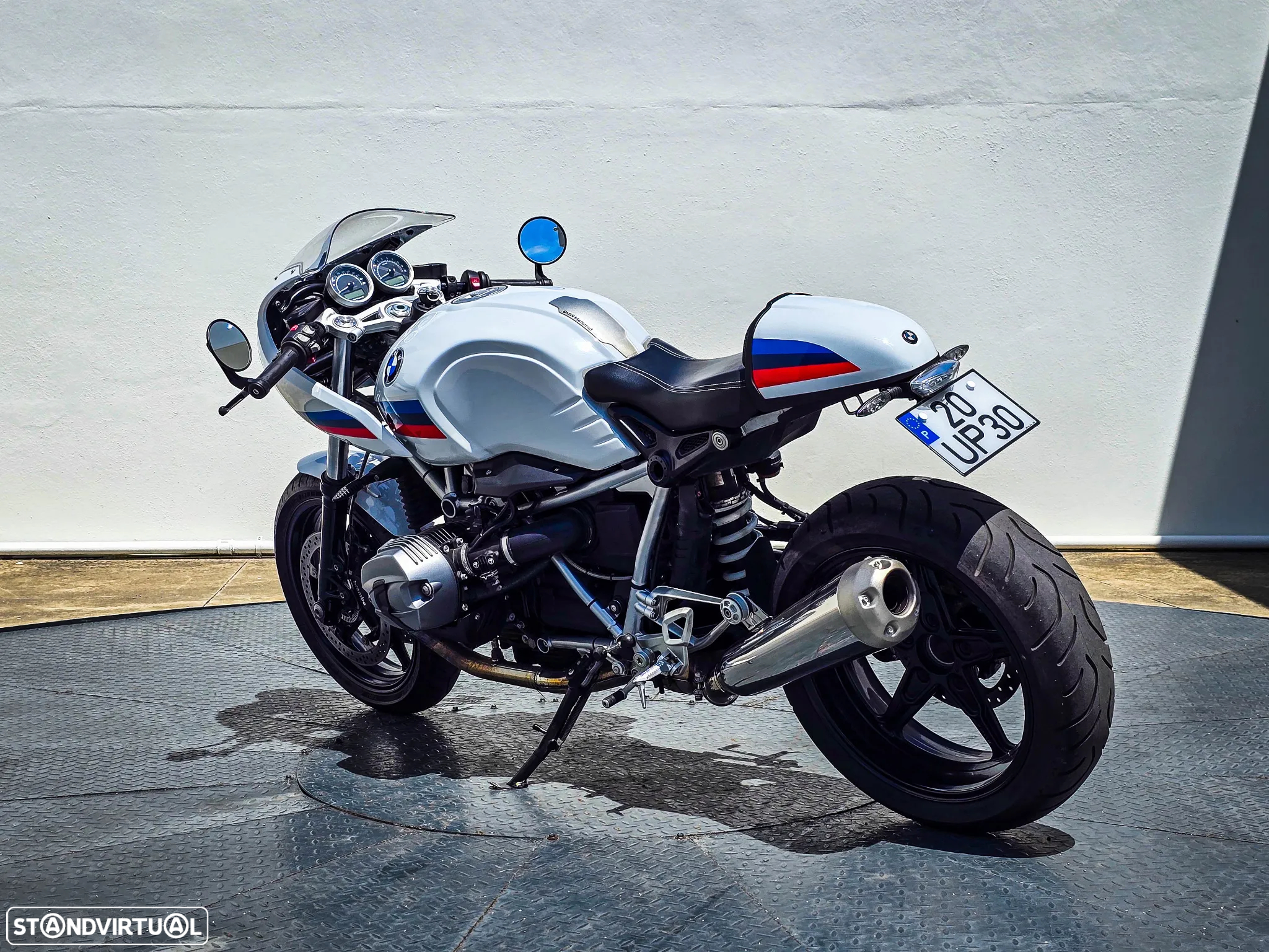 BMW R nineT Racer - 6