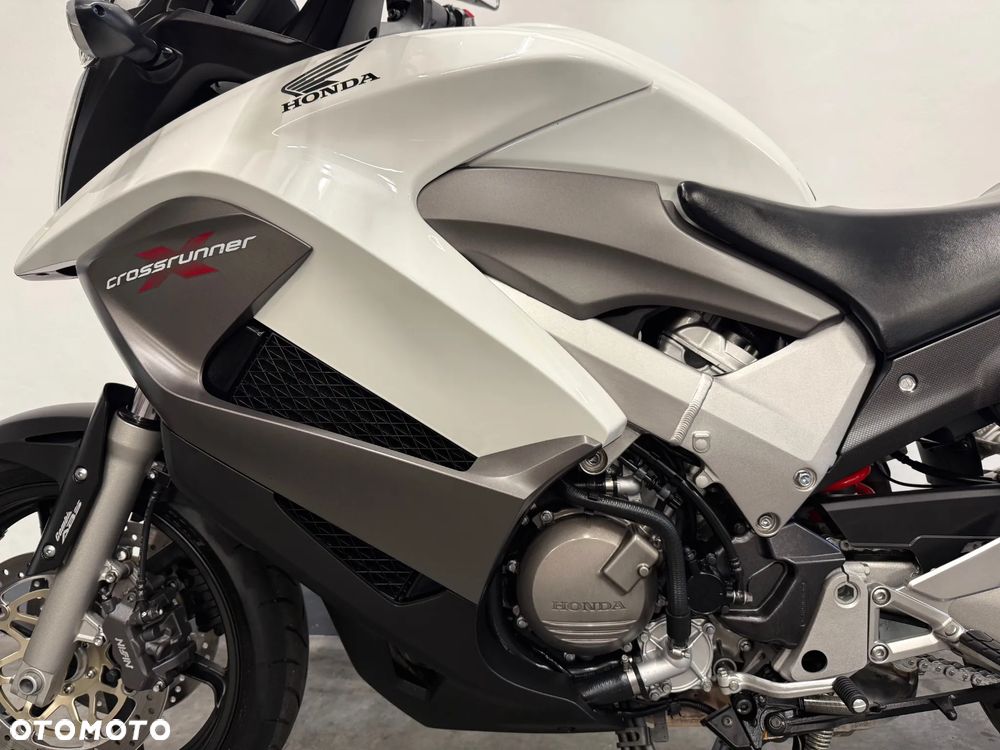Honda VFR - 14