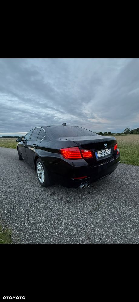 BMW Seria 5 520d Luxury Line - 3