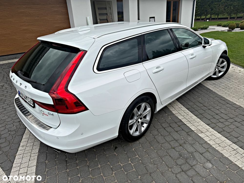 Volvo V90 D4 Geartronic Momentum - 17