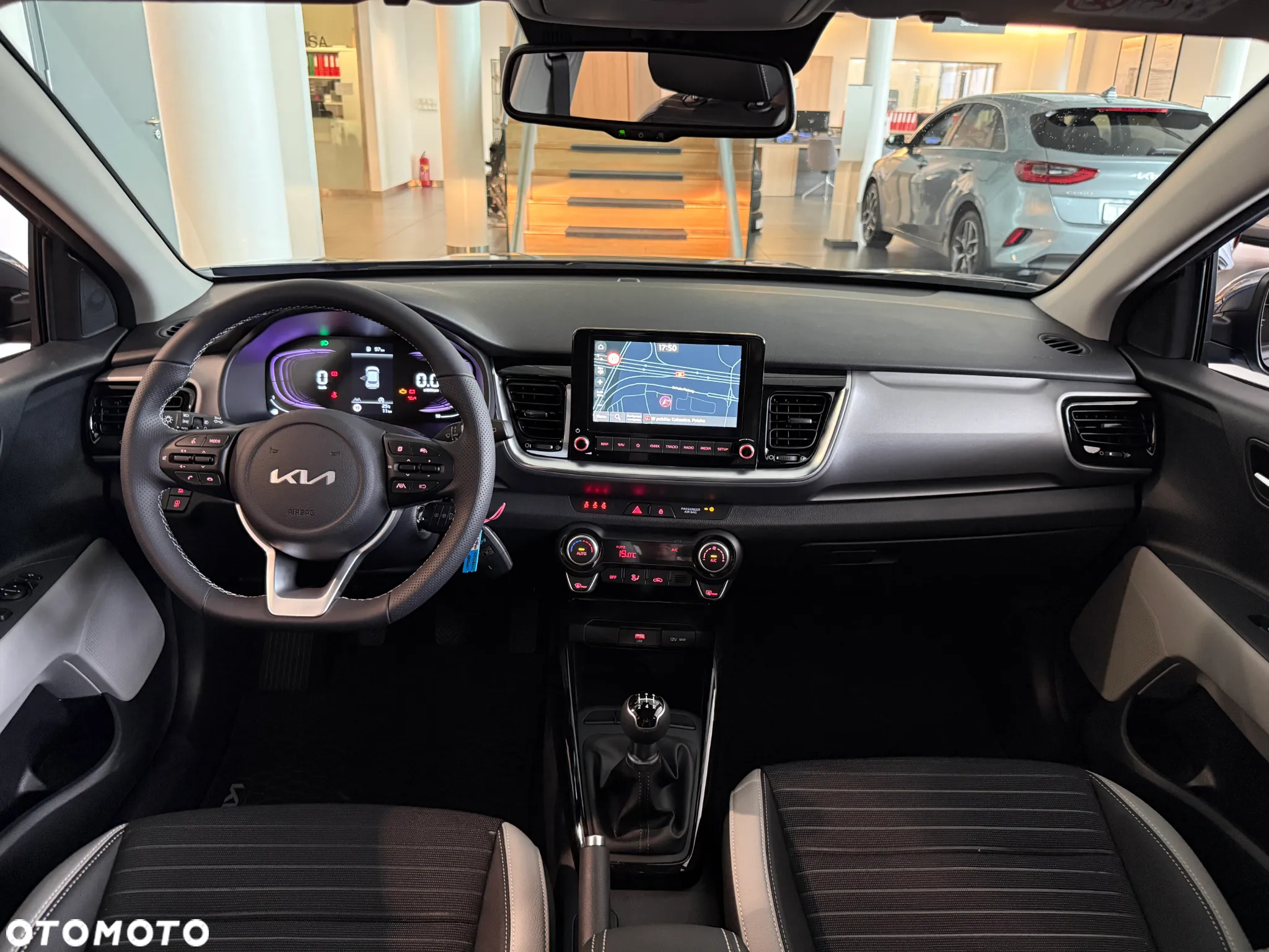 Kia Stonic 1.2 L - 7