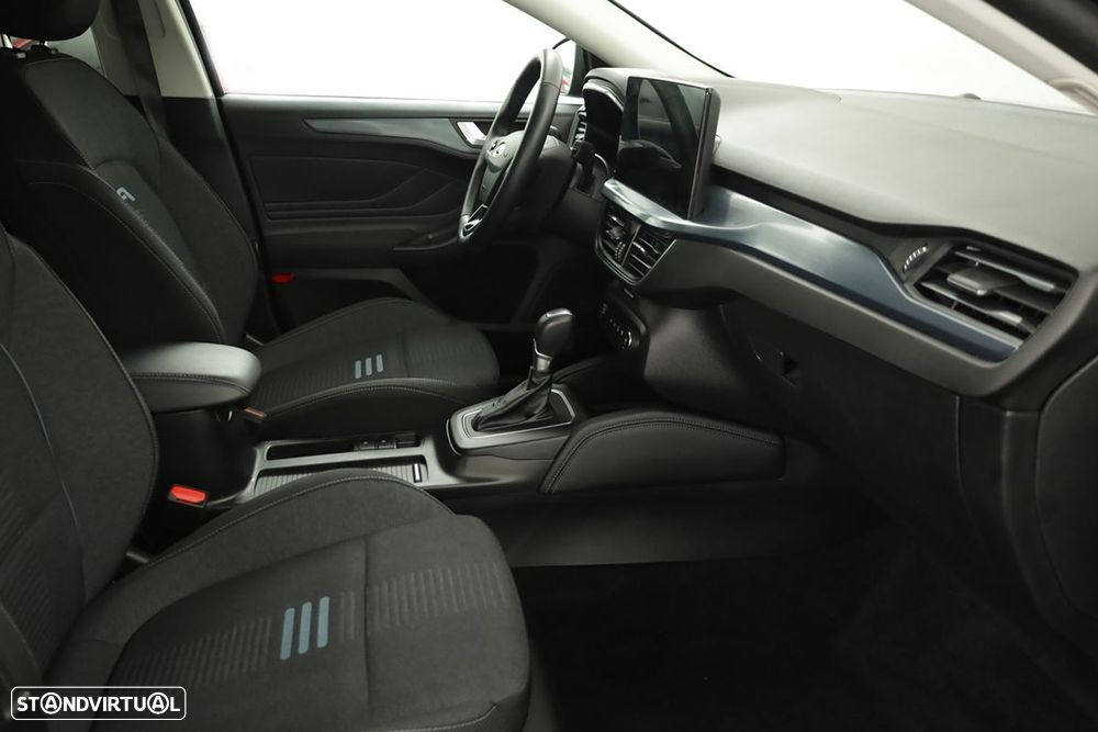 Ford Focus SW - 21